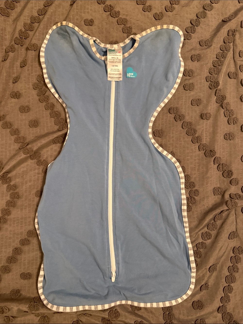 Love to Dream Swaddle Up. Size small.